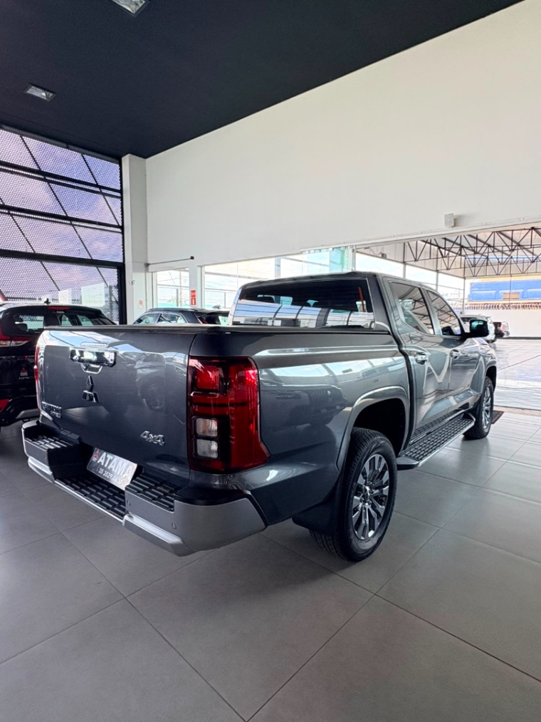 mitsubishi triton 2.4 biturbo diesel cd hpe-s 4x4 automatico 4p 20267