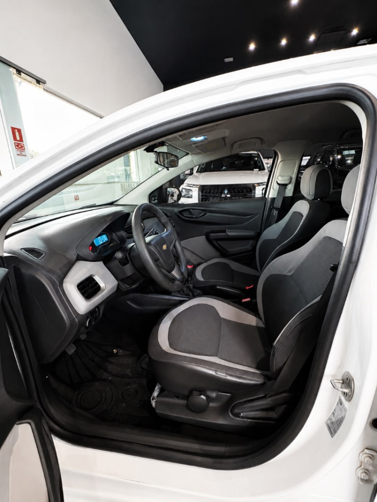 chevrolet onix 1.0 mpfi lt 8v flex 4p manual 5p 201510