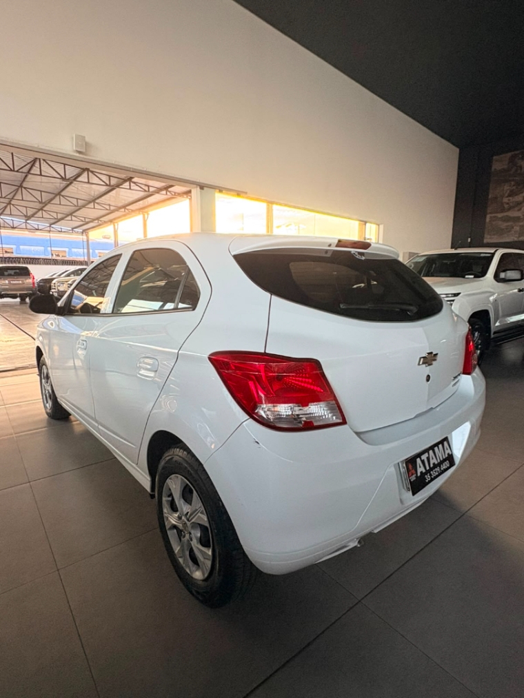 chevrolet onix 1.0 mpfi lt 8v flex 4p manual 5p 20156