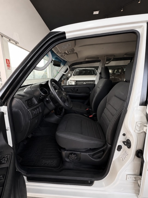 mitsubishi pajero tr4 2.0 4x2 16v 140cv flex 4p manual 1.9 5p 20149