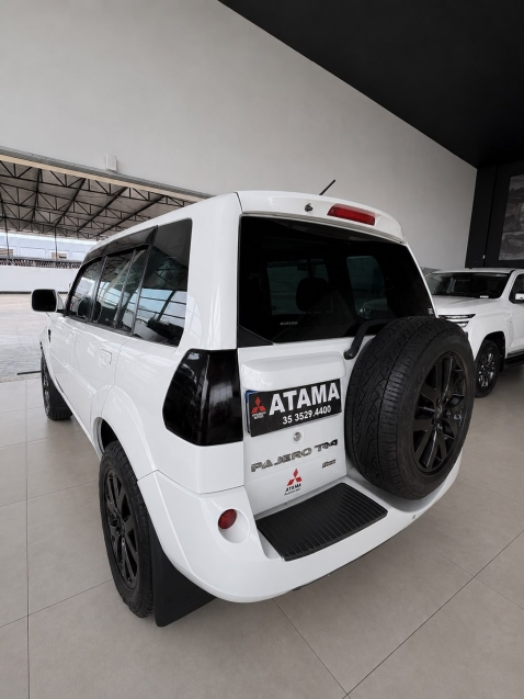 mitsubishi pajero tr4 2.0 4x2 16v 140cv flex 4p manual 1.9 5p 20145