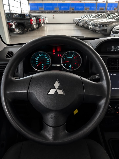 mitsubishi pajero tr4 2.0 4x2 16v 140cv flex 4p manual 1.9 5p 201411