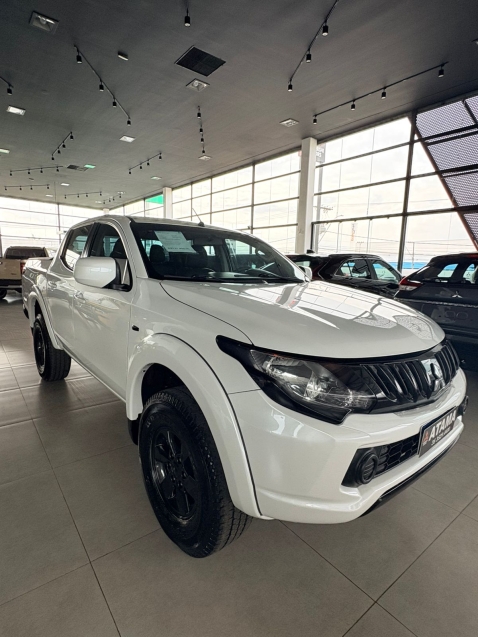 mitsubishi l200 triton 2.4 16v turbo diesel sport gls cd 4p 4x4 automatico 20201