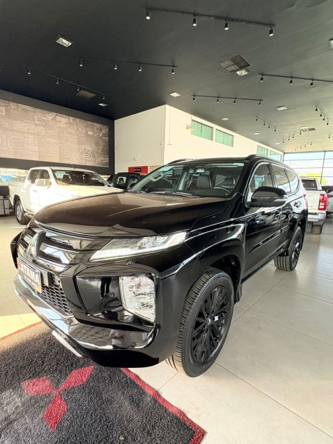 mitsubishi pajero sport 2.4 16v mivec turbo diesel legend black awd automatico 5p 20242
