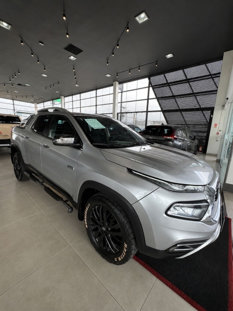 fiat toro 2.0 16v turbo diesel ranch 4wd at9 1.9 4p automatico 20252