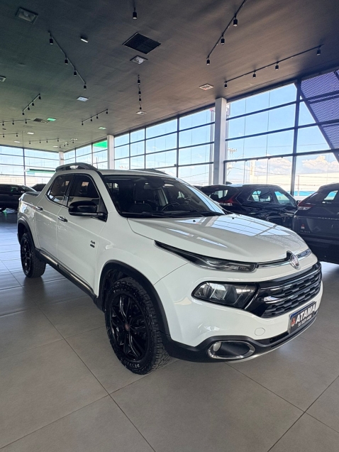 fiat toro 2.4 16v multiair flex volcano at9 2.2 4p automatico 20193