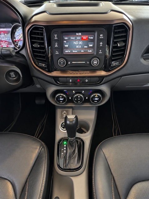 fiat toro 2.4 16v multiair flex volcano at9 2.2 4p automatico 201910