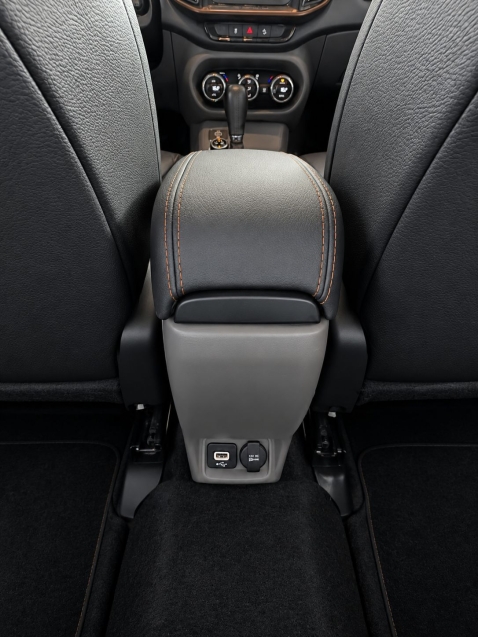 fiat toro 2.4 16v multiair flex volcano at9 2.2 4p automatico 20199