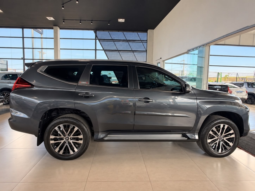 mitsubishi pajero sport 2.4 16v mivec turbo diesel legend awd automatico 4p 20254