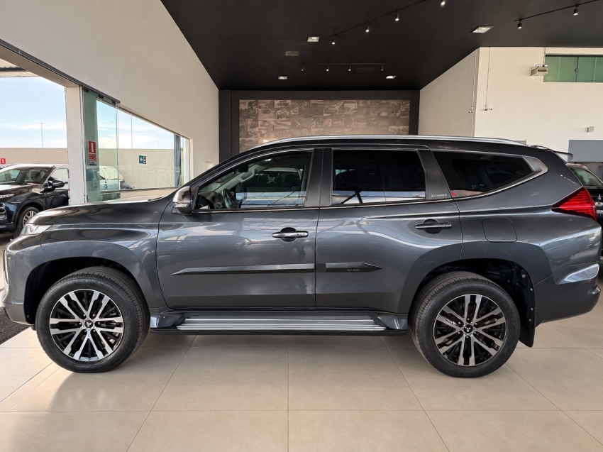 mitsubishi pajero sport 2.4 16v mivec turbo diesel legend awd automatico 4p 20253