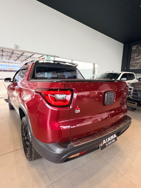fiat toro 2.0 16v turbo diesel volcano 4wd at9 4p automatico 20215
