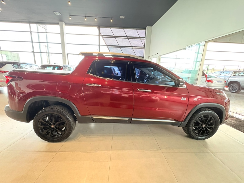 fiat toro 2.0 16v turbo diesel volcano 4wd at9 4p automatico 20214