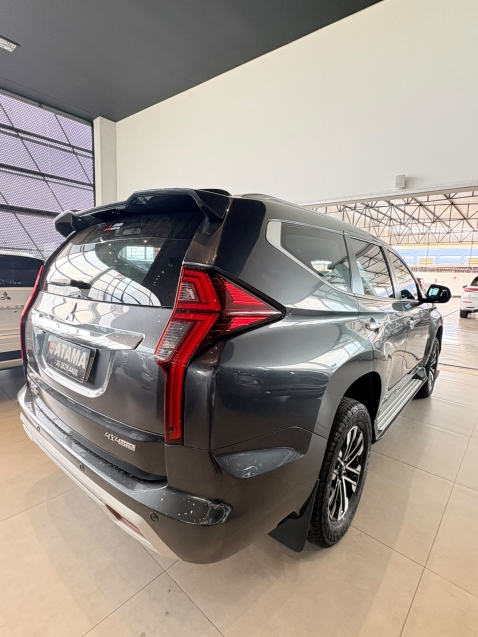 mitsubishi pajero sport 2.4 16v mivec turbo diesel hpe-s awd automatico 2.2 5p 20219