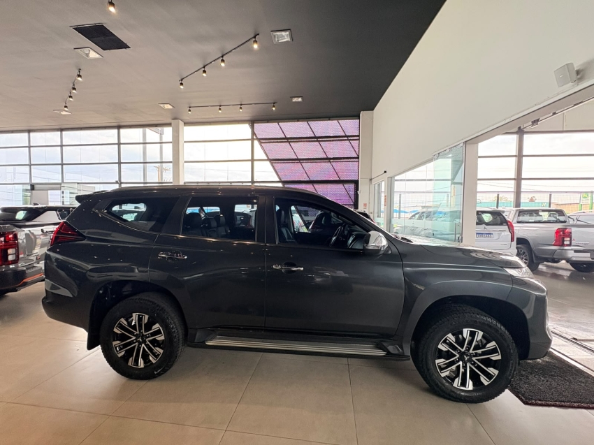 mitsubishi pajero sport 2.4 16v mivec turbo diesel hpe-s awd automatico 2.2 5p 20213