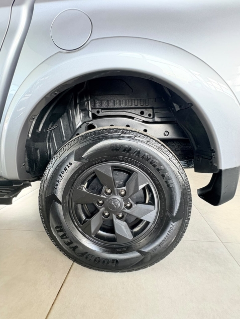 mitsubishi l200 triton 2.4 16v turbo diesel sport gls cd 4p 4x4 automatico 2.2 20207