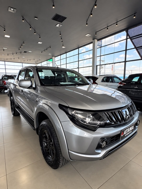 mitsubishi l200 triton 2.4 16v turbo diesel sport gls cd 4p 4x4 automatico 2.2 20200