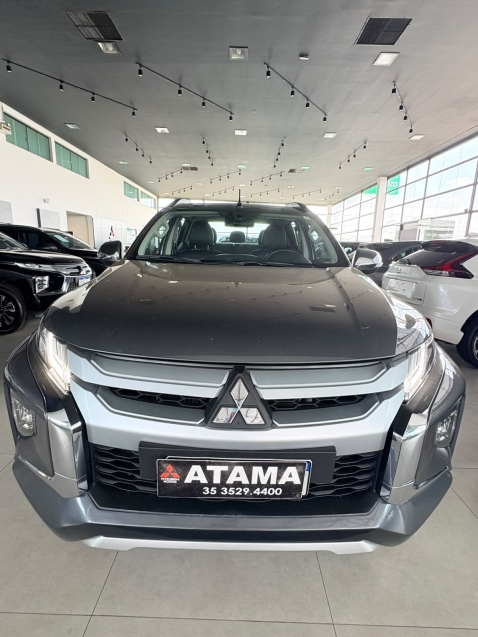 mitsubishi l200 triton 2.4 16v turbo diesel sport gls cd 4p 4x4 automatico 2.8 20251
