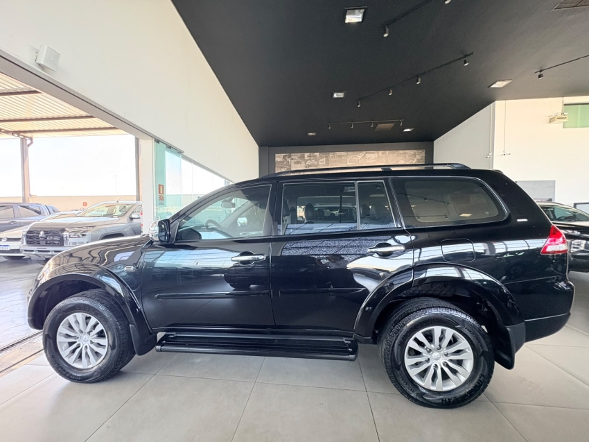 mitsubishi pajero dakar 3.2 hpe 4x4 7 lugares 16v turbo intercooler diesel 4p automatico 3.0 5p 20152