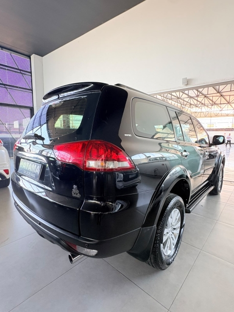 mitsubishi pajero dakar 3.2 hpe 4x4 7 lugares 16v turbo intercooler diesel 4p automatico 3.0 5p 20156