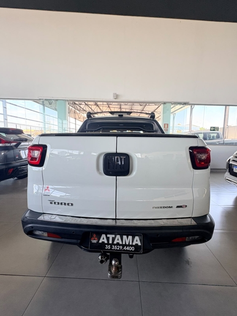 fiat toro 2.0 16v turbo diesel freedom 4wd at9 5p automatico 20196