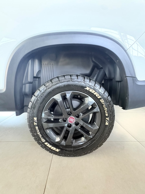 fiat toro 2.0 16v turbo diesel freedom 4wd at9 5p automatico 201911