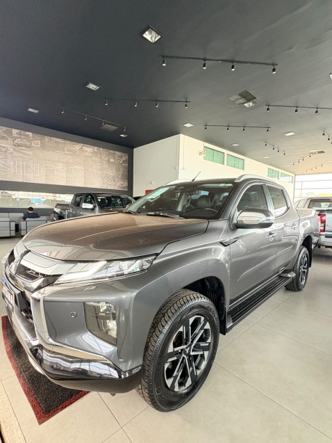 mitsubishi l200 triton 2.4 16v turbo diesel sport hpe-s cd 4p 4x4 automatico 20235