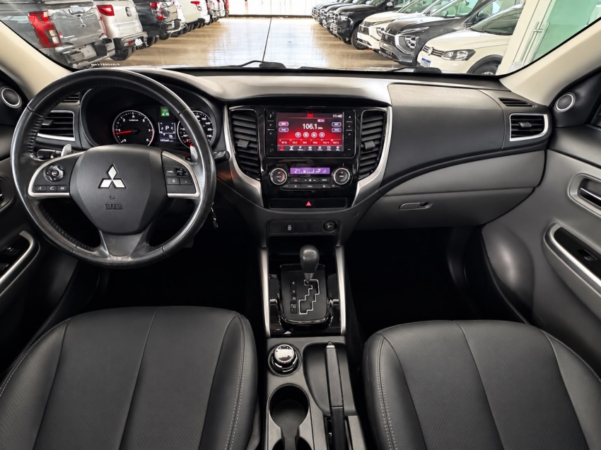 mitsubishi l200 triton 2.4 16v turbo diesel sport hpe cd 4p 4x4 automatico 201814
