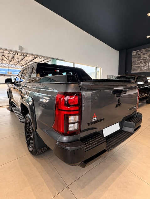 mitsubishi triton 2.4 biturbo diesel cd katana 4x4 automatico 4p 20265