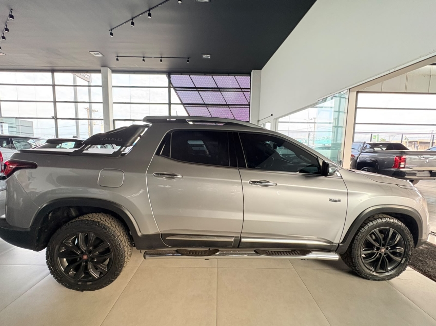 fiat toro 2.0 16v turbo diesel ranch 4wd at9 4p automatico 20203