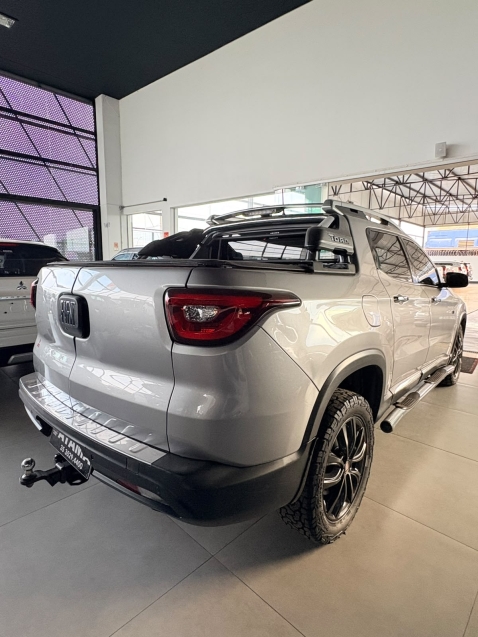 fiat toro 2.0 16v turbo diesel ranch 4wd at9 4p automatico 20204