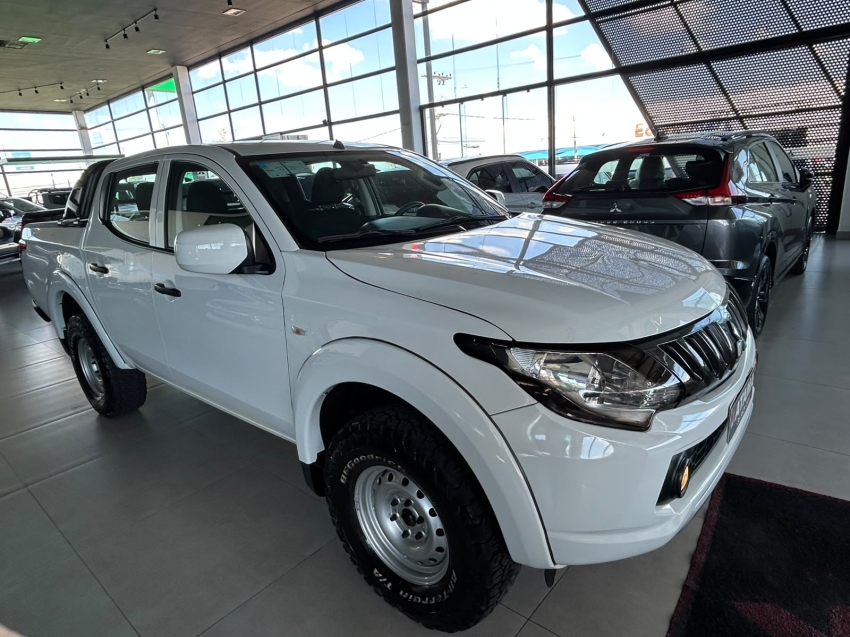 mitsubishi l200 triton 2.4 16v turbo diesel sport gls cd 4p 4x4 automatico 20250