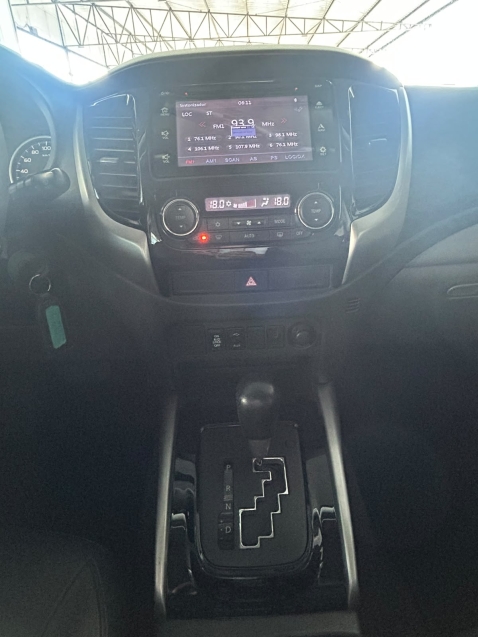 mitsubishi l200 triton 2.4 16v turbo diesel sport hpe cd 4p 4x4 automatico 20179