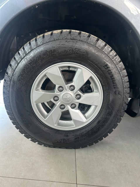 mitsubishi l200 triton 2.4 16v turbo diesel sport hpe cd 4p 4x4 automatico 20177