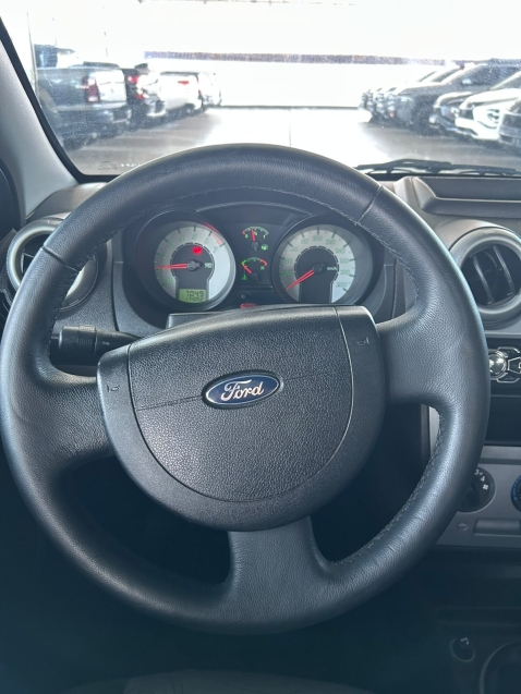 ford fiesta 1.6 mpi sedan 8v flex 4p manual 5p 200912