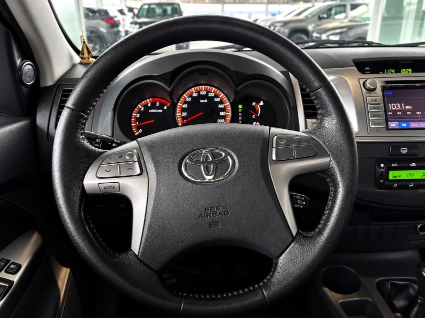 toyota hilux 2.7 srv 4x4 cd 16v flex 4p automatico 2.4 diesel 201411