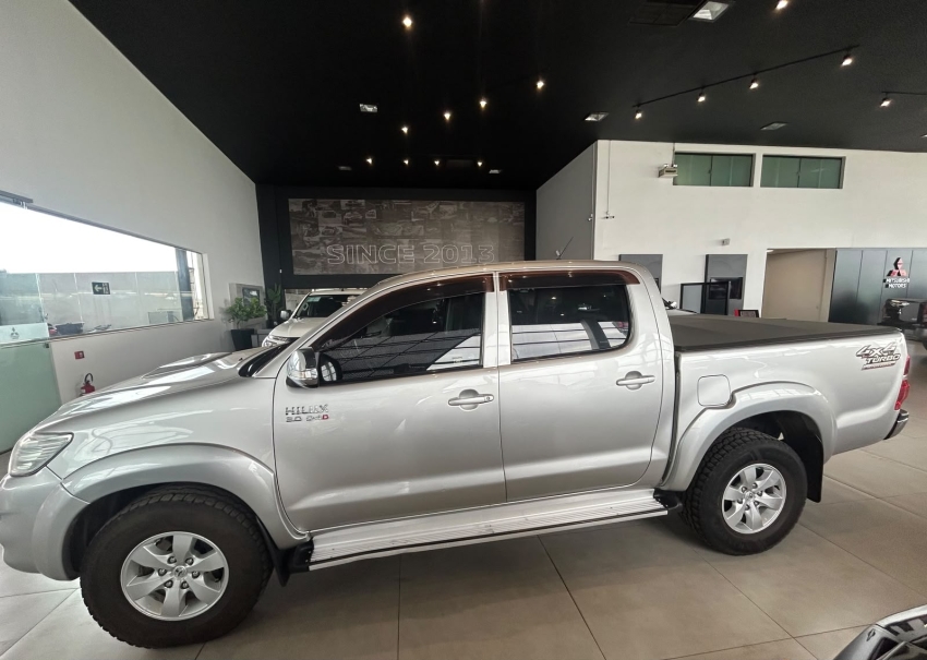 toyota hilux 2.7 srv 4x4 cd 16v flex 4p automatico 2.4 diesel 20143