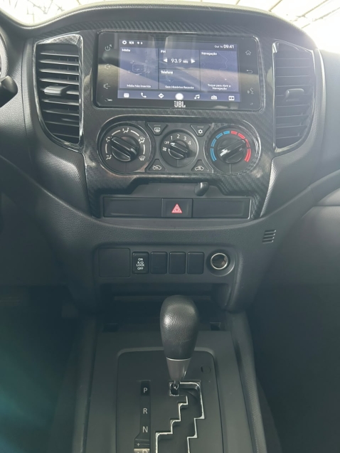 mitsubishi l200 triton 2.4 16v turbo diesel gls cd 4x4 automatico 4p 202211