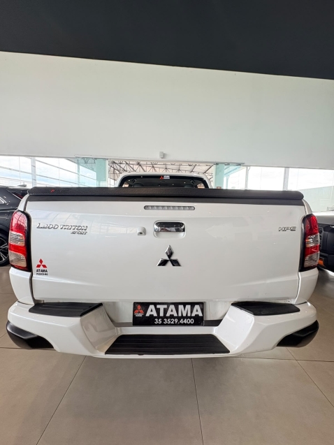 mitsubishi l200 triton 2.4 16v turbo diesel sport hpe cd 4p 4x4 automatico 20195