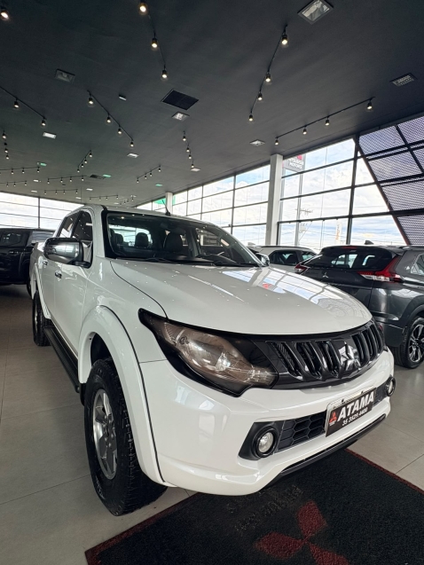 mitsubishi l200 triton 2.4 16v turbo diesel sport hpe cd 4p 4x4 automatico 20190