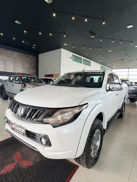 mitsubishi l200 triton 2.4 16v turbo diesel sport hpe cd 4p 4x4 automatico 20196