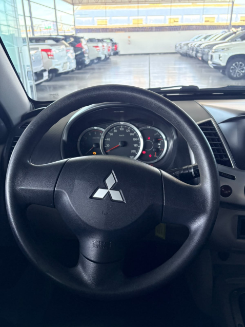 mitsubishi l200 triton 3.2 gl 4x4 cd 16v turbo intercoler diesel 4p manual eletrico 201713