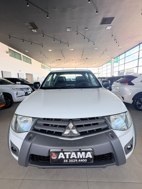 mitsubishi l200 triton 3.2 gl 4x4 cd 16v turbo intercoler diesel 4p manual eletrico 20171