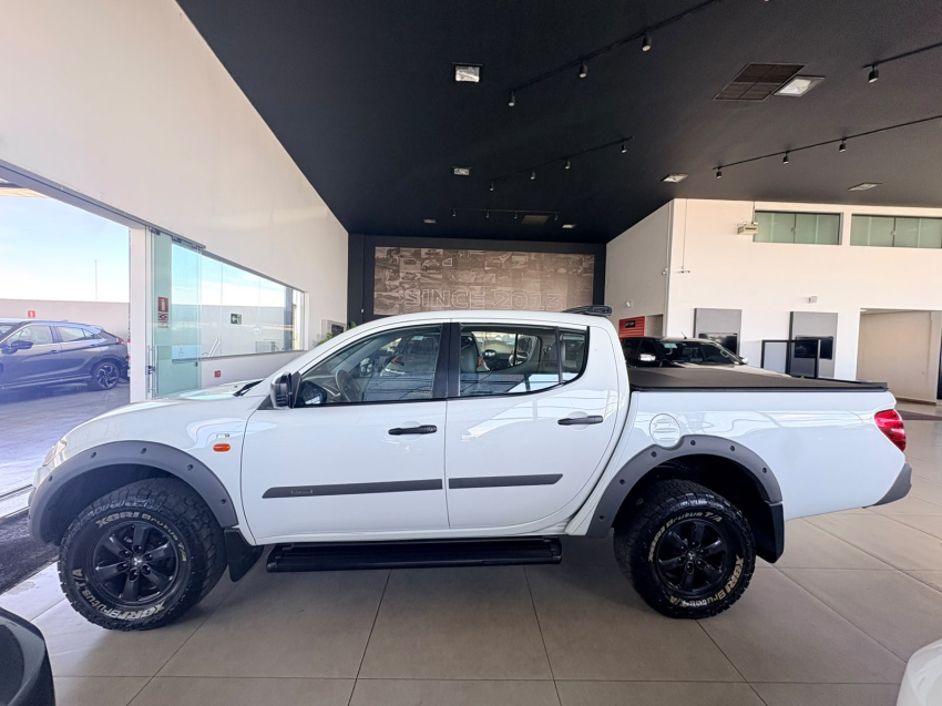 mitsubishi l200 triton 3.2 gl 4x4 cd 16v turbo intercoler diesel 4p manual eletrico 20172