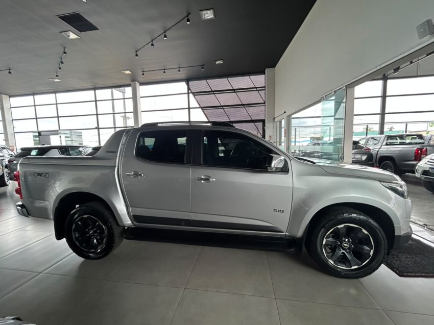 chevrolet s10 2.8 16v turbo diesel high country cd 4x4 automatico 4p 20236