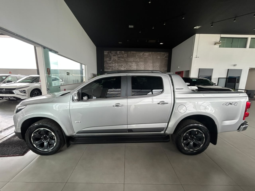 chevrolet s10 2.8 16v turbo diesel high country cd 4x4 automatico 4p 20232