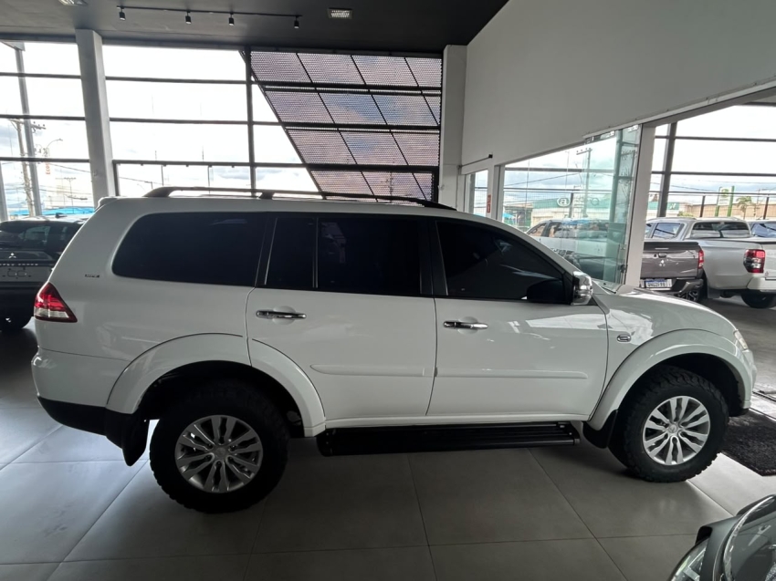 mitsubishi pajero dakar 3.2 hpe 4x4 7 lugares 16v turbo intercooler diesel 4p automatico 5p 20154
