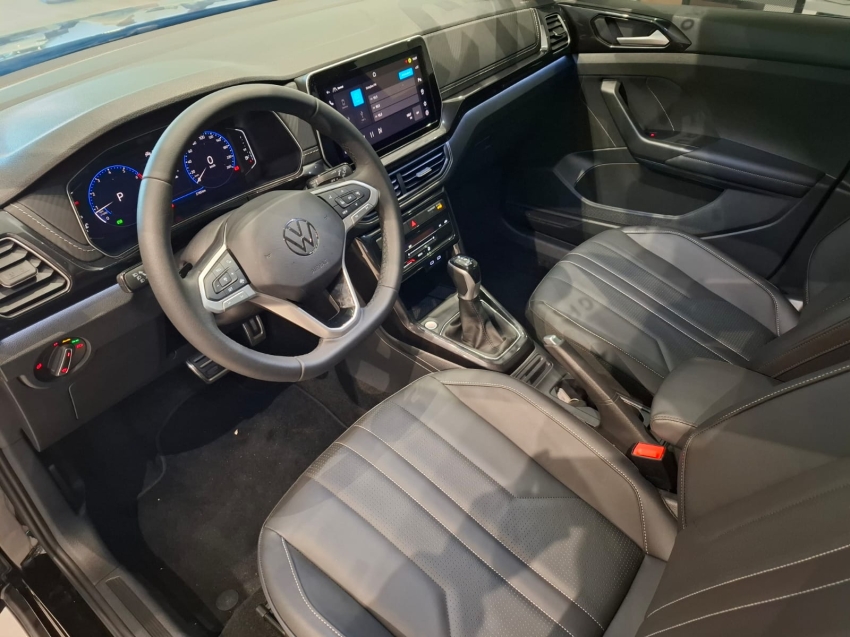 volkswagen t-cross 1.4 250 tsi total flex highline automatico 4p 2025
