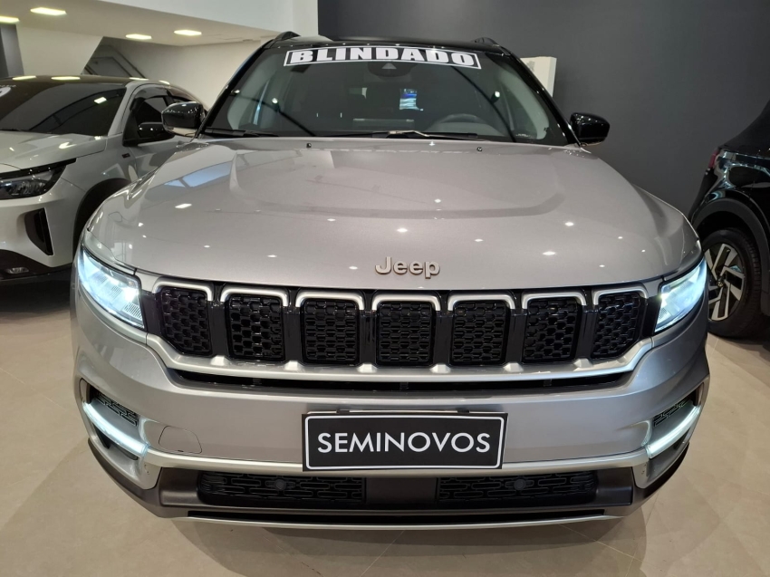 jeep commander 2.0 td380 turbo diesel limited at9 4p automatico 2022 jeep commander 2.0 td380 turbo diesel limited at9 4p automatico 2022