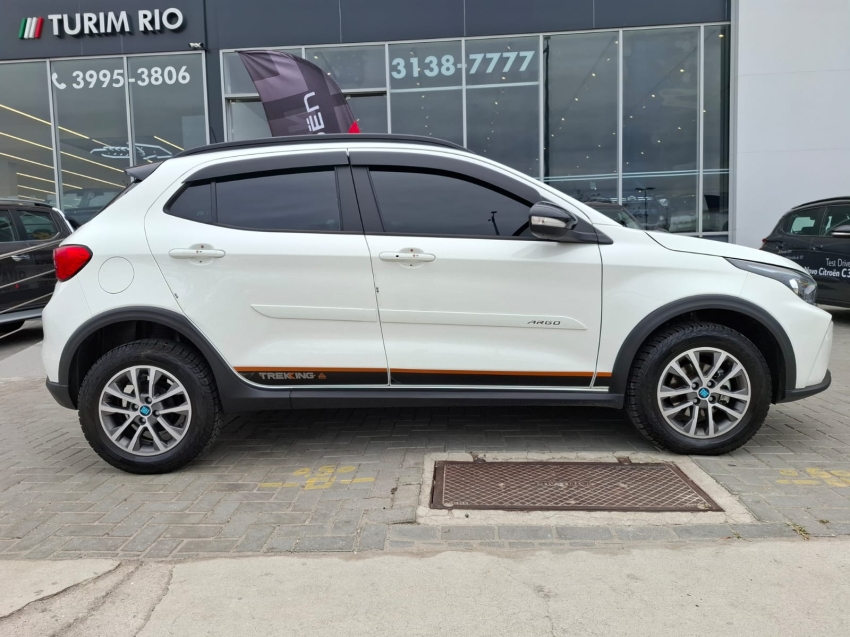 fiat argo 1.3 firefly flex trekking manual 4p 2025