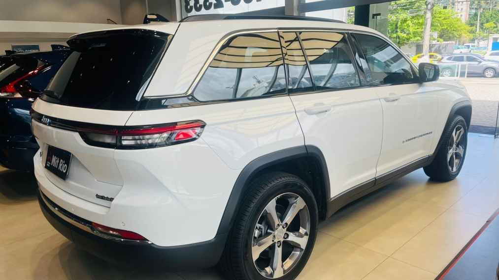 jeep grand cherokee 2.0 turbo hibrido 4xe at8 4p automatico 2024